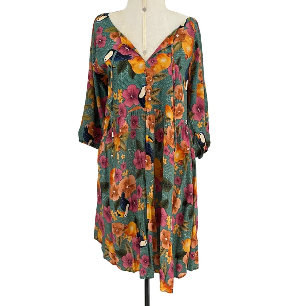 Vestido estampado da Lunnae.       G