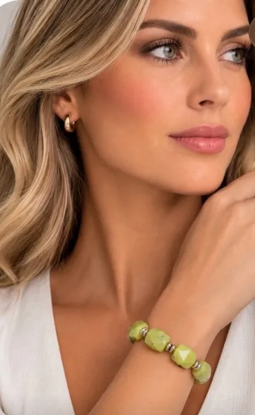 Pulseira com pedra jade amarela