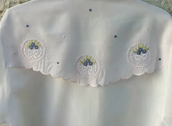 Camisa feminina bordada vintage