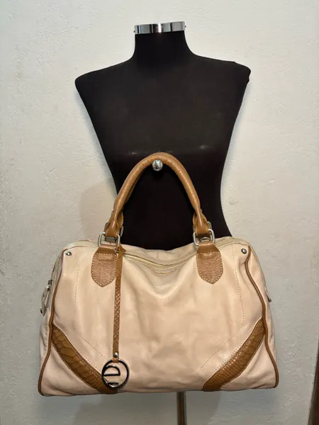 Bolsa em Couro Legitimo Le Postiche