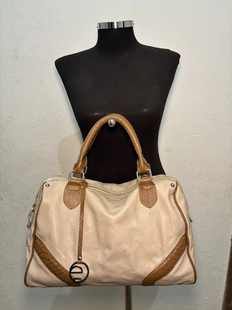 Bolsa em Couro Legitimo Le Postiche