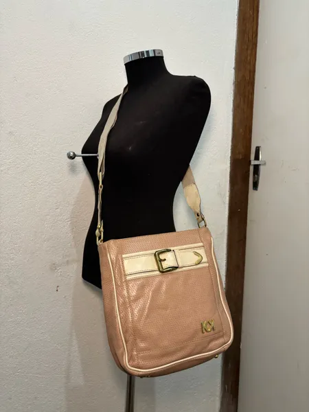 Bolsa Transversal em couro Legimo