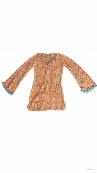 Saída de praia em renda trabalhada estilo Boho e artesanal