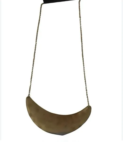 Colar de Lua dourado