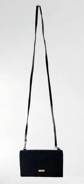 Bolsa lisa preta
