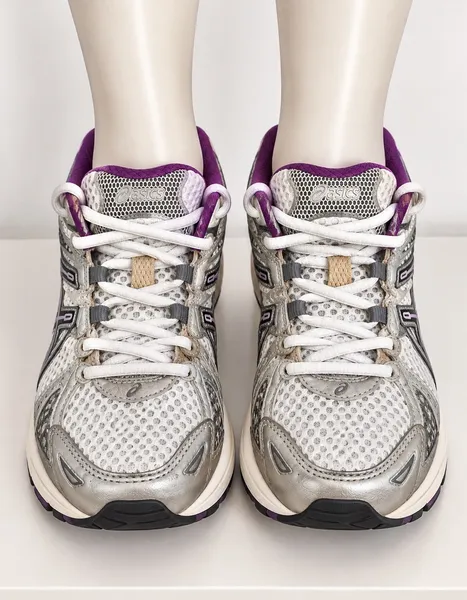 Tênis Asics Branco Cinza e Roxo  Vintage Y2K