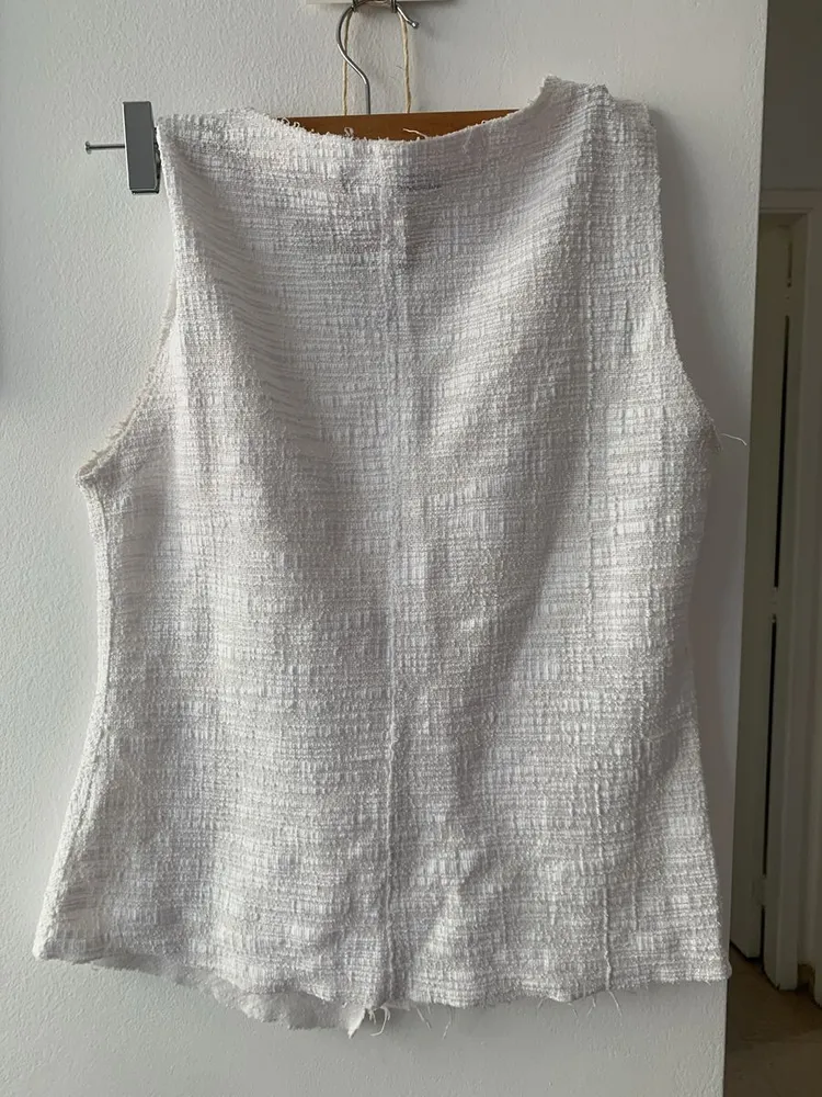 blusa regata texturizada branca