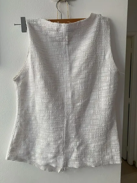 blusa regata texturizada branca