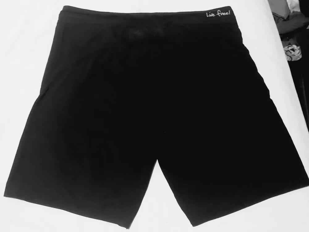 kit com 2 bermudas south & co