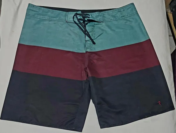 kit com 2 bermudas south & co