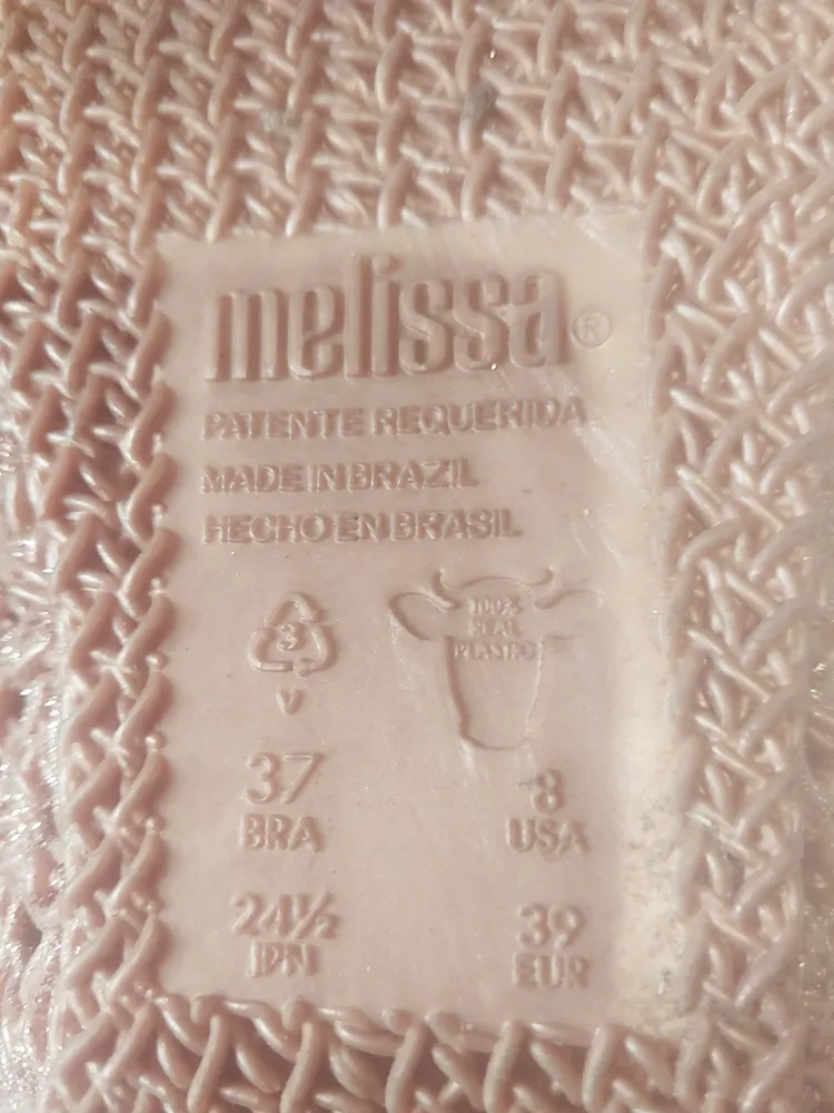 Melissa Campana Usada apenas duas vezes