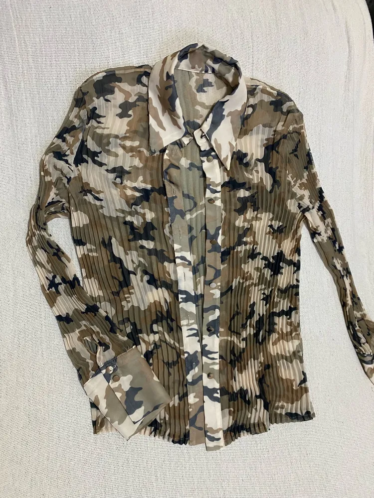 Camisa camuflada plissada G