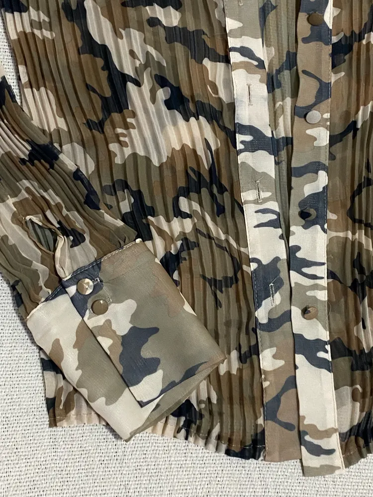 Camisa camuflada plissada G