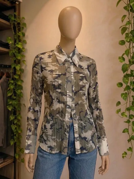 Camisa camuflada plissada G
