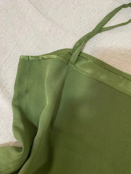 Blusa alcinha verde tamanho M/G