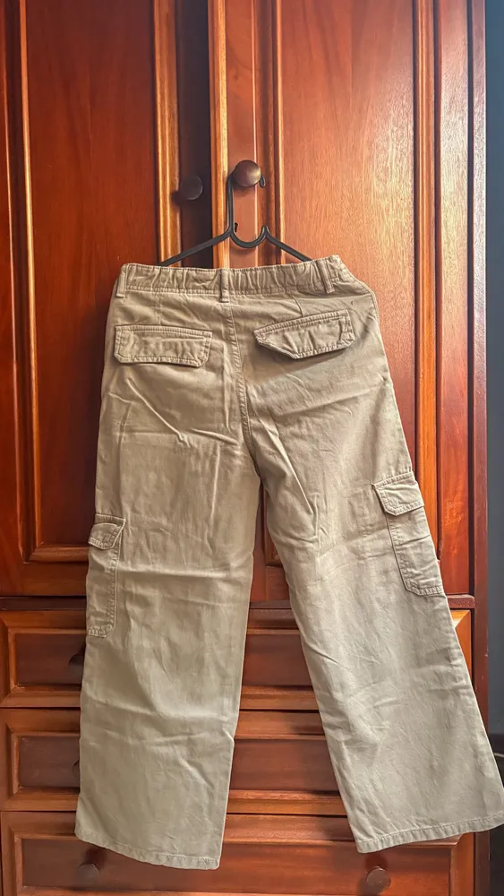 calça cargo zara infantil, tamanho 11-12, verde musgo