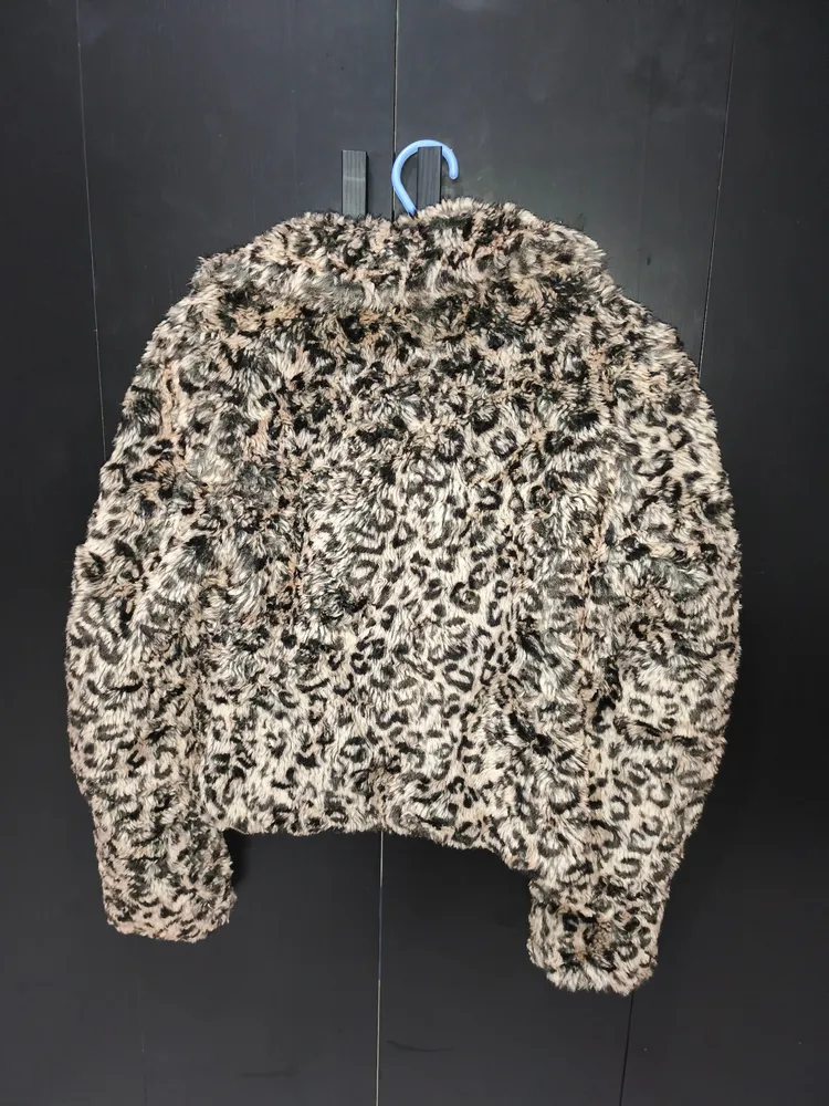 jaqueta da marca alpelo veste p e M