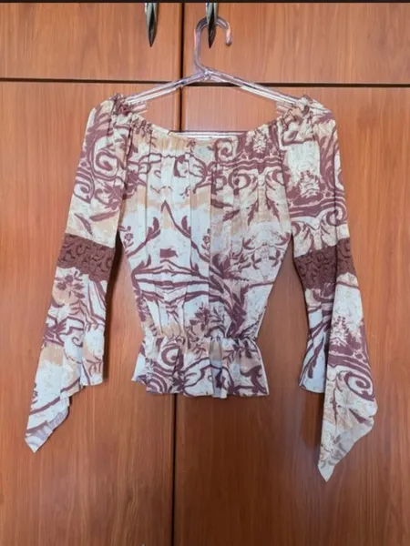 Blusa Iodice ombro a ombro