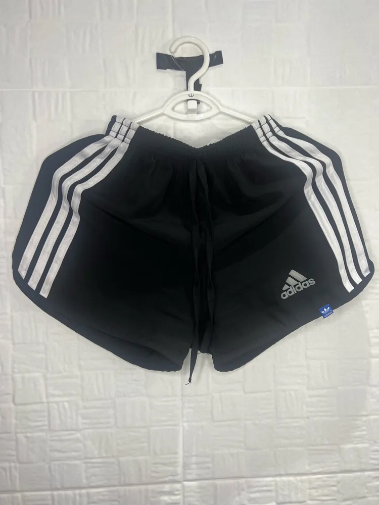 Shorts Preto Estilo Adidas Tamanho M