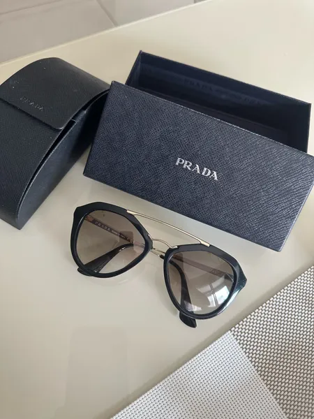 oculos de sol prada spr 12q preto