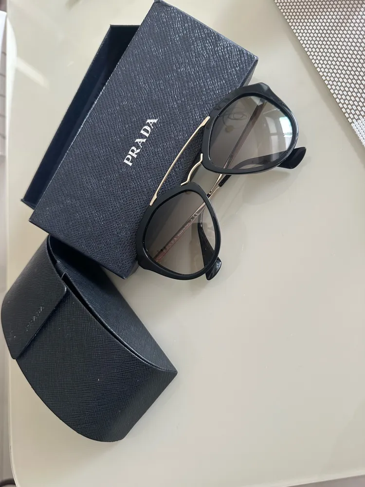 oculos de sol prada spr 12q preto