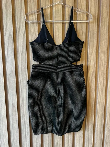 Vestido preto com brilho p