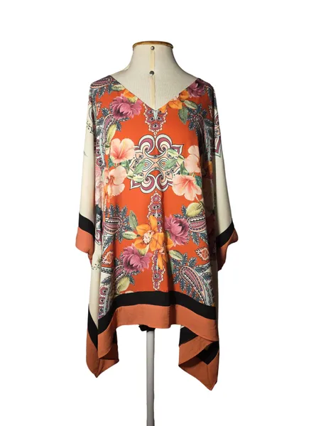 Blusa Rudge estampada com modelagem ampla