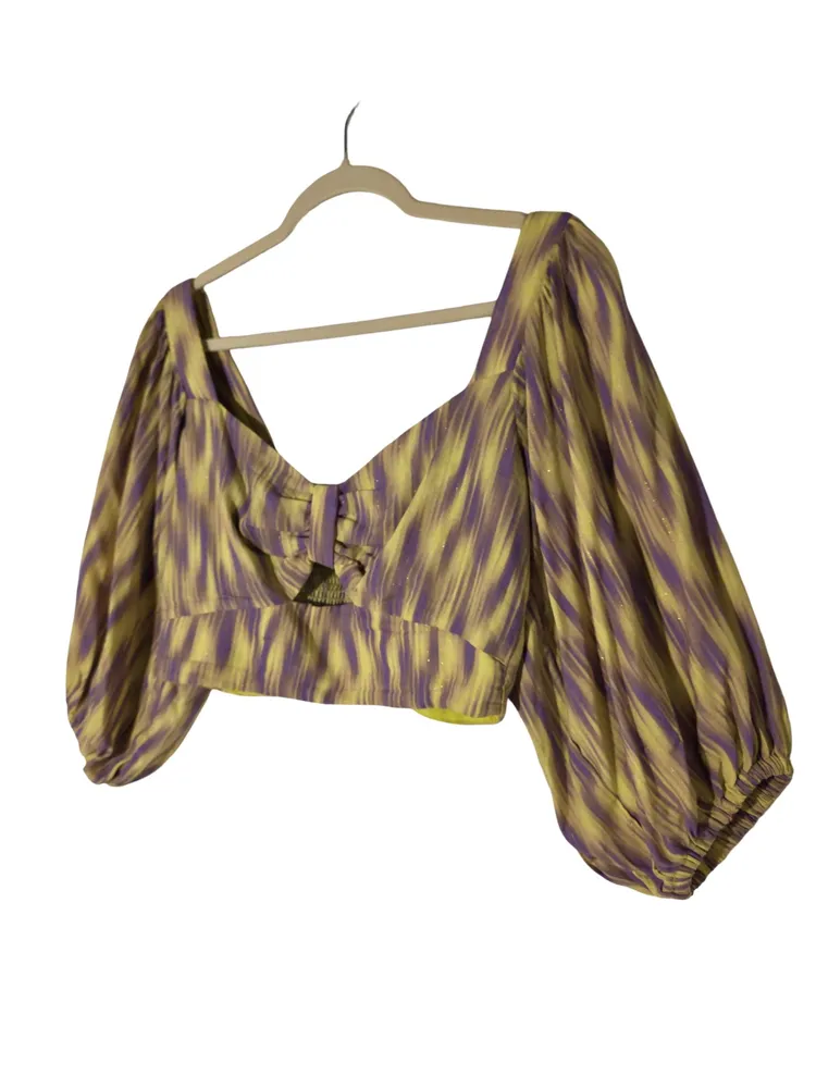 cropped lizie estampado com mangas bufantes