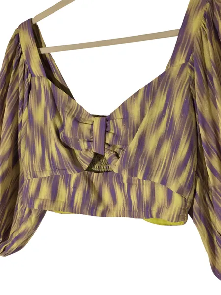 cropped lizie estampado com mangas bufantes