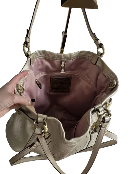 Bolsa Original Coach em couro legítimo metalizado