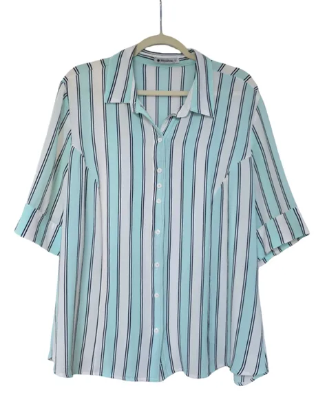 camisa listrada ampla verde e branca
