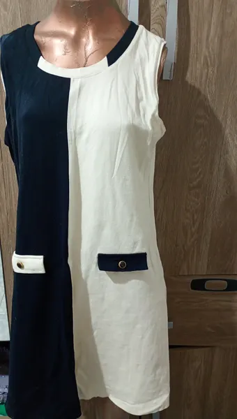 Vestido manga curta em Duas cores ..com forro interno