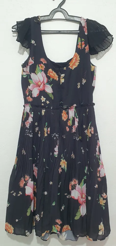vestido antix floral preto p