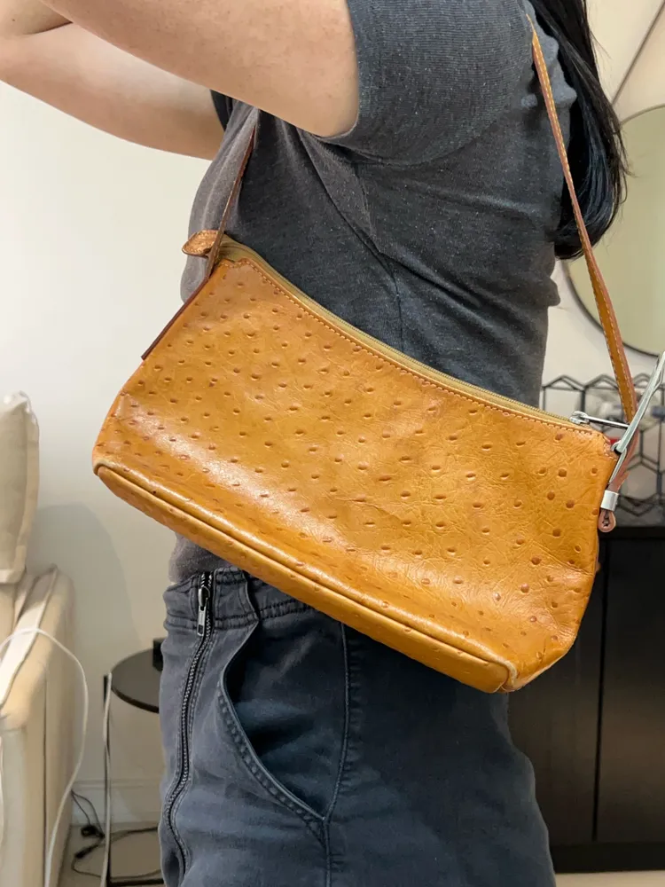 Bolsa Baguette Ostrich de Couro Smartbag