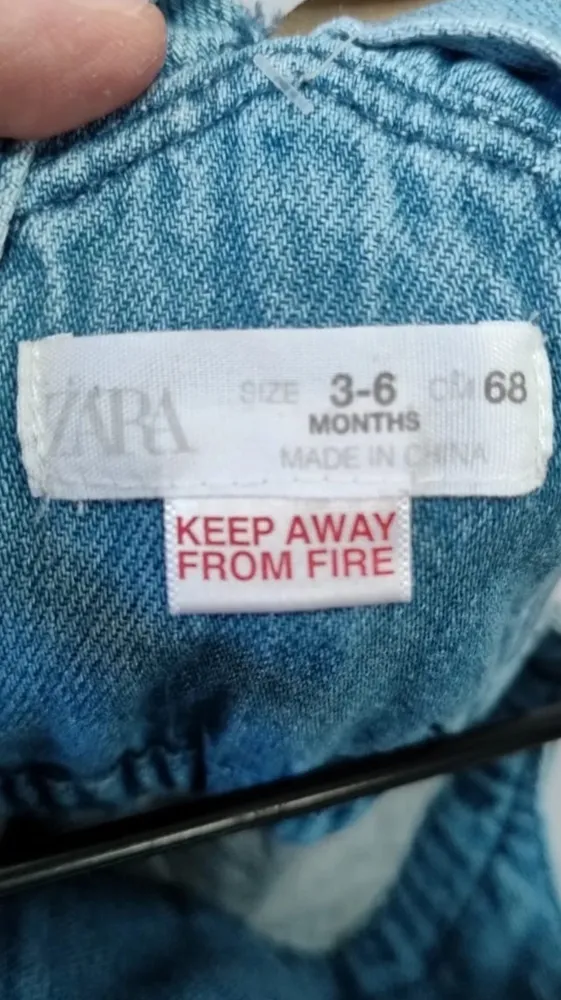 Macacão jeans infantil Zara 3-6 meses
