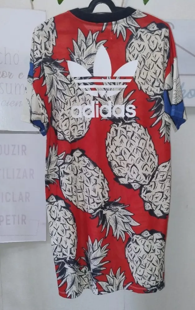 Vestido amarelo/vermelho estampado P/M