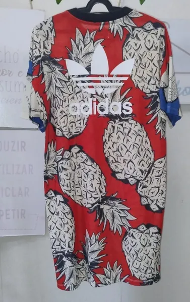 Vestido amarelo/vermelho estampado P/M