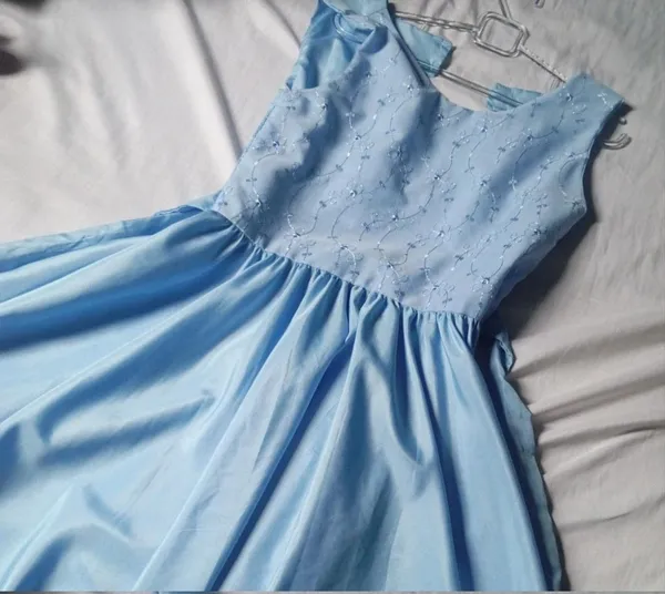 vestido azul claro semi novo usei só 2×