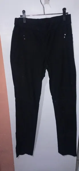Calça Preta com elastano Chifon