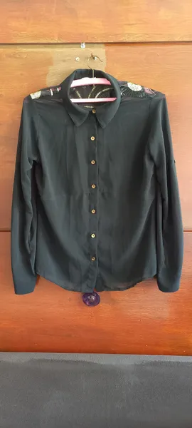 Camisa preta feminina tamanho 42