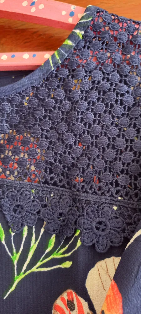 Cropped estampado tamanho M