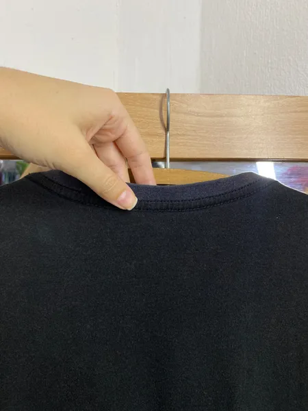 BLUSA MASC. BASIC PRETA MG. CURTA