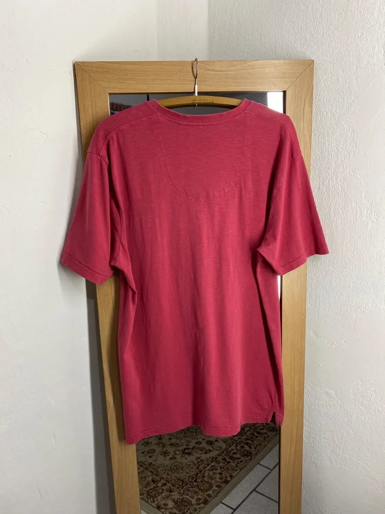 BLUSA GOLA V VERMELHA MG. CURTA