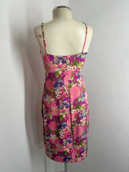 VESTIDÔW ESTAMPA FLORAL EM MALHA VINTAGE (CGC)