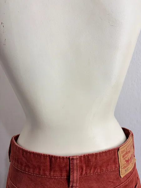 CALÇA UNISSEX CORDUROY TERRACOTA SKINNY LEVIS 511 W32 L32