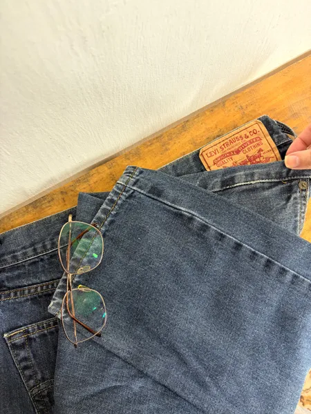 CALÇA UNISSEX JEANS SLIM STRAIGHT LEVIS 514 W31 L30