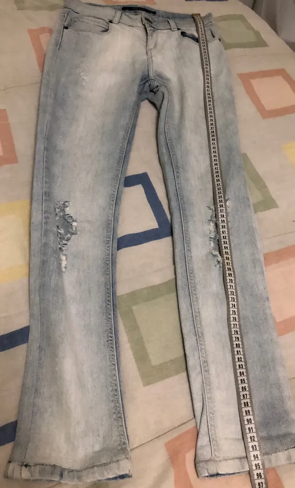 Calça jeans Zara destroyed azul  claro 34