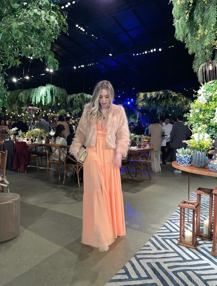 Vestido longo da marca Amissima cor coral / pêssego