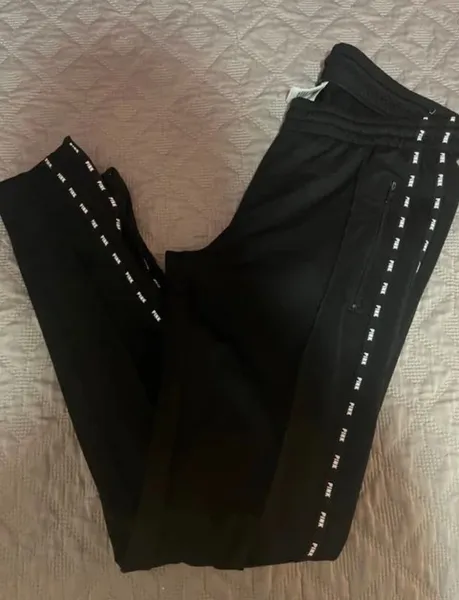 Calça preta pink PP