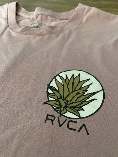 camiseta rvca